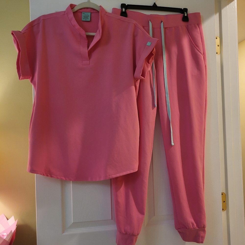 Garde Malade Bubblegum Pink Breast Cancer Collection With Nurse John Size M